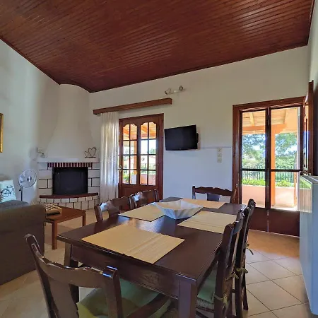 Lovely Lontza, A Cozy 2-bedroom House. * Lixouri